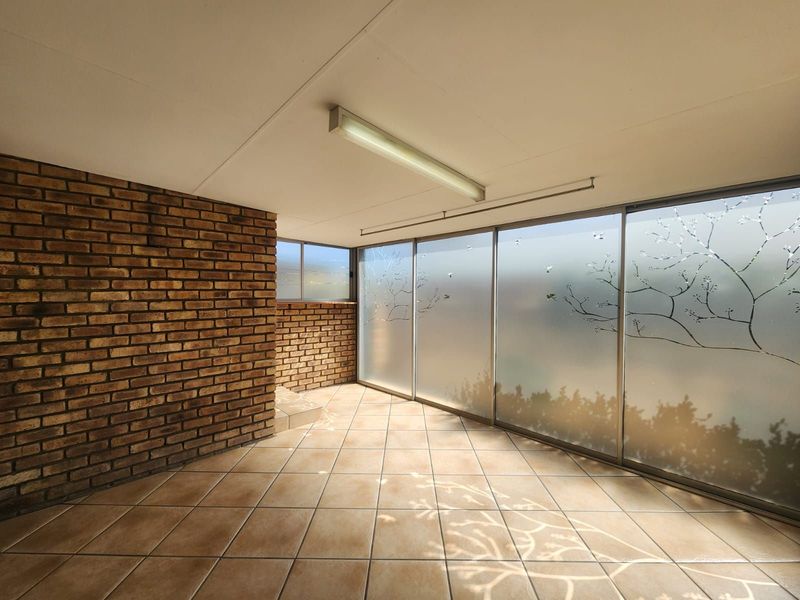 Townhouse For Sale in Amberfield - Photo 5