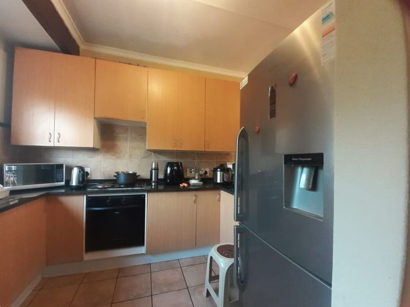 Apartment For Sale in Highveld - Photo 6