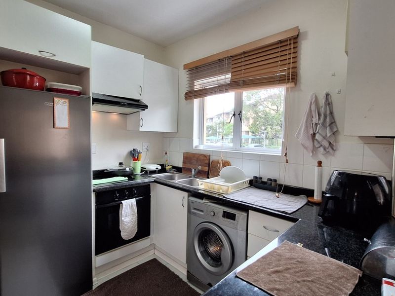 Apartment For Sale in Sheffield Beach - Photo 7