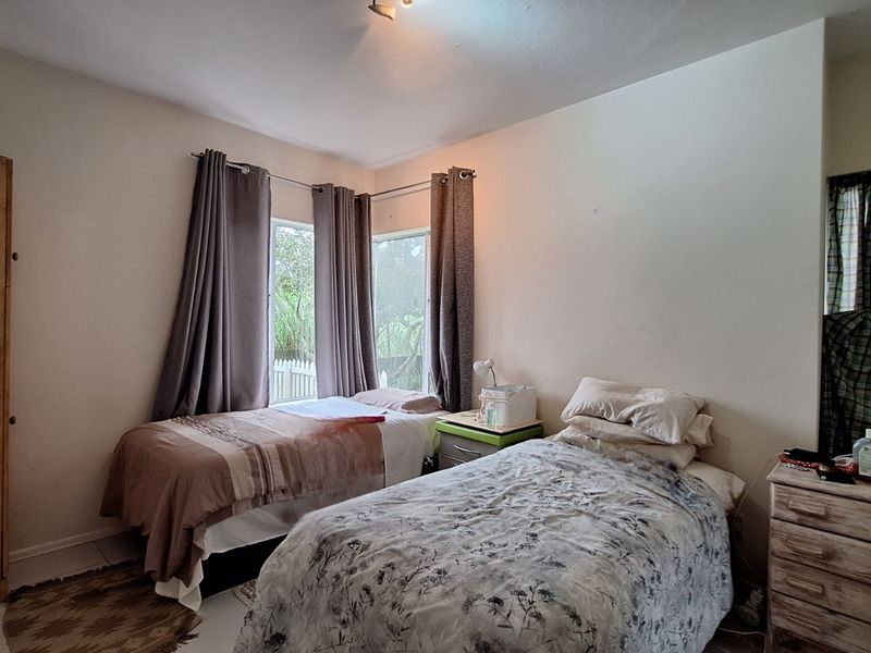 Apartment For Sale in Sheffield Beach - Photo 10