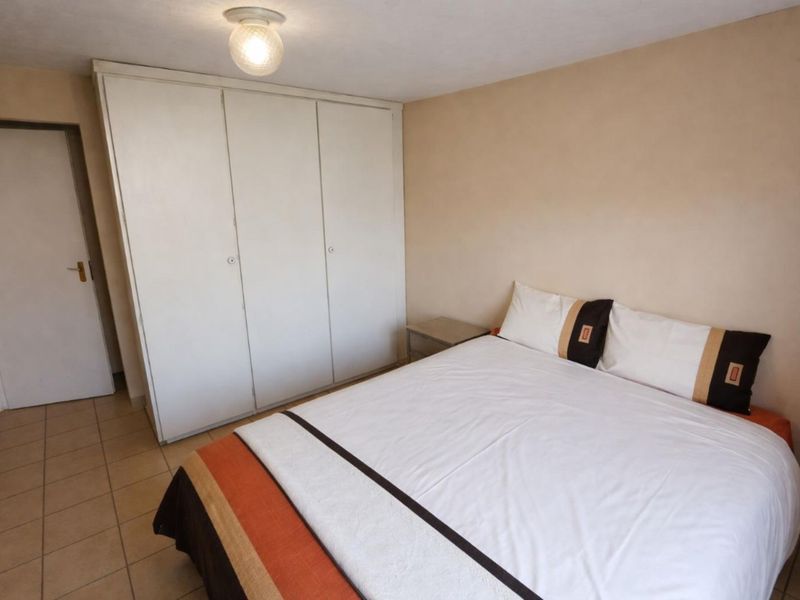 House For Sale in Sunninghill - Photo 10