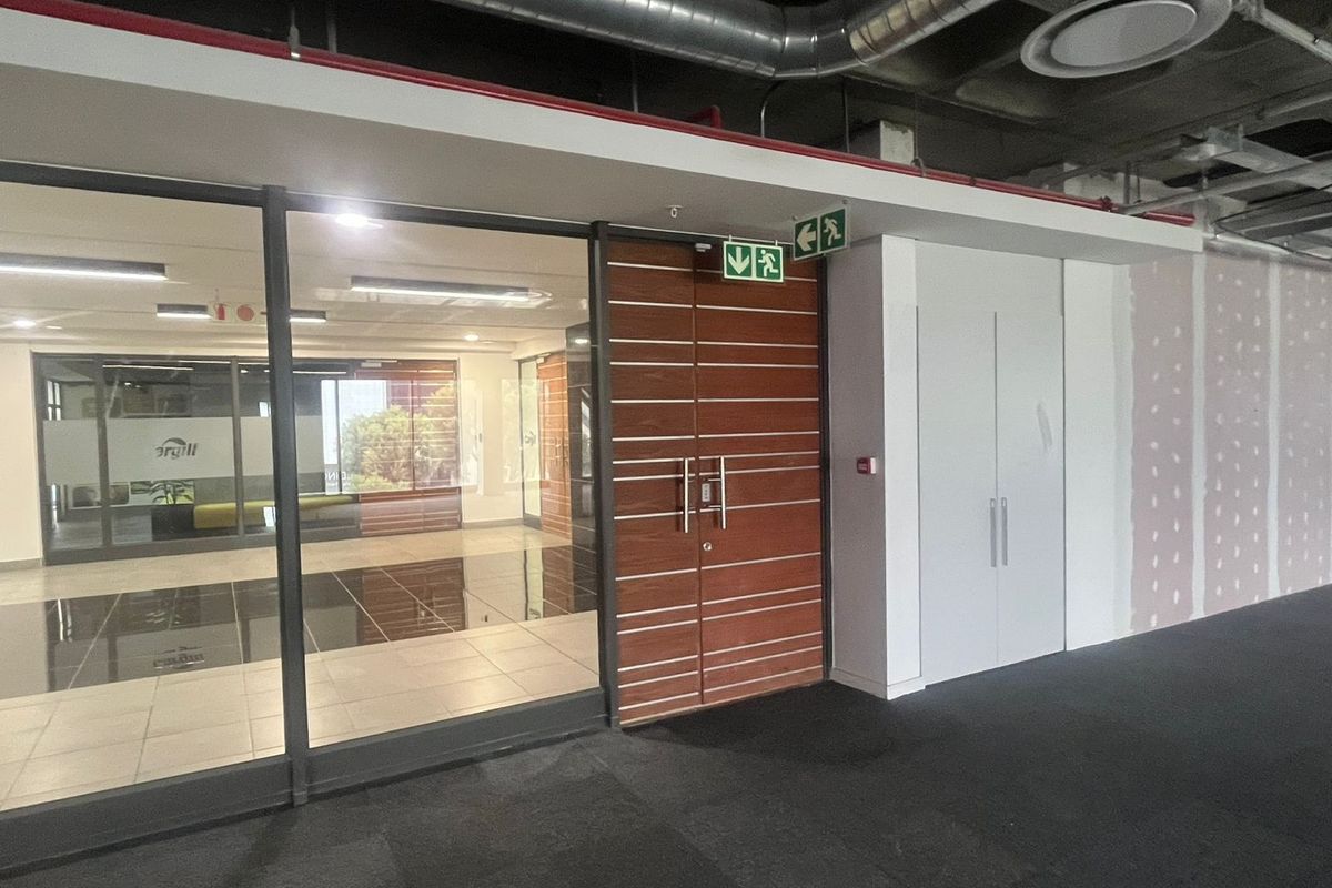 Office To Rent in Highveld - Photo 4