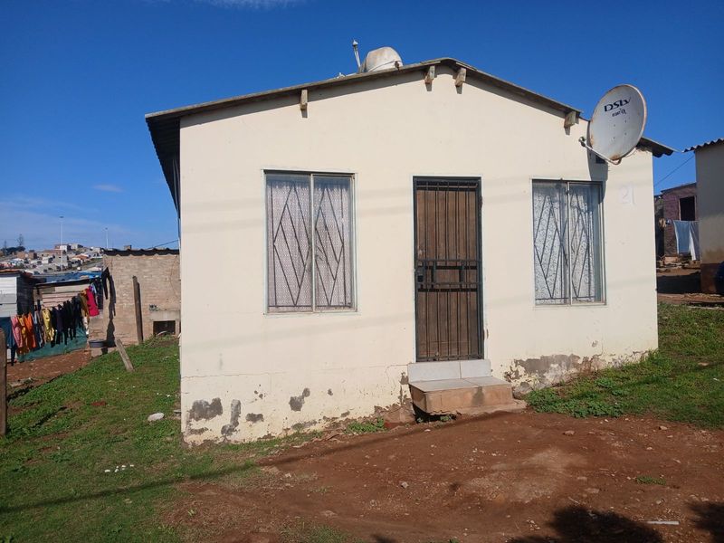 House For Sale in Kwanonqaba - Photo 5