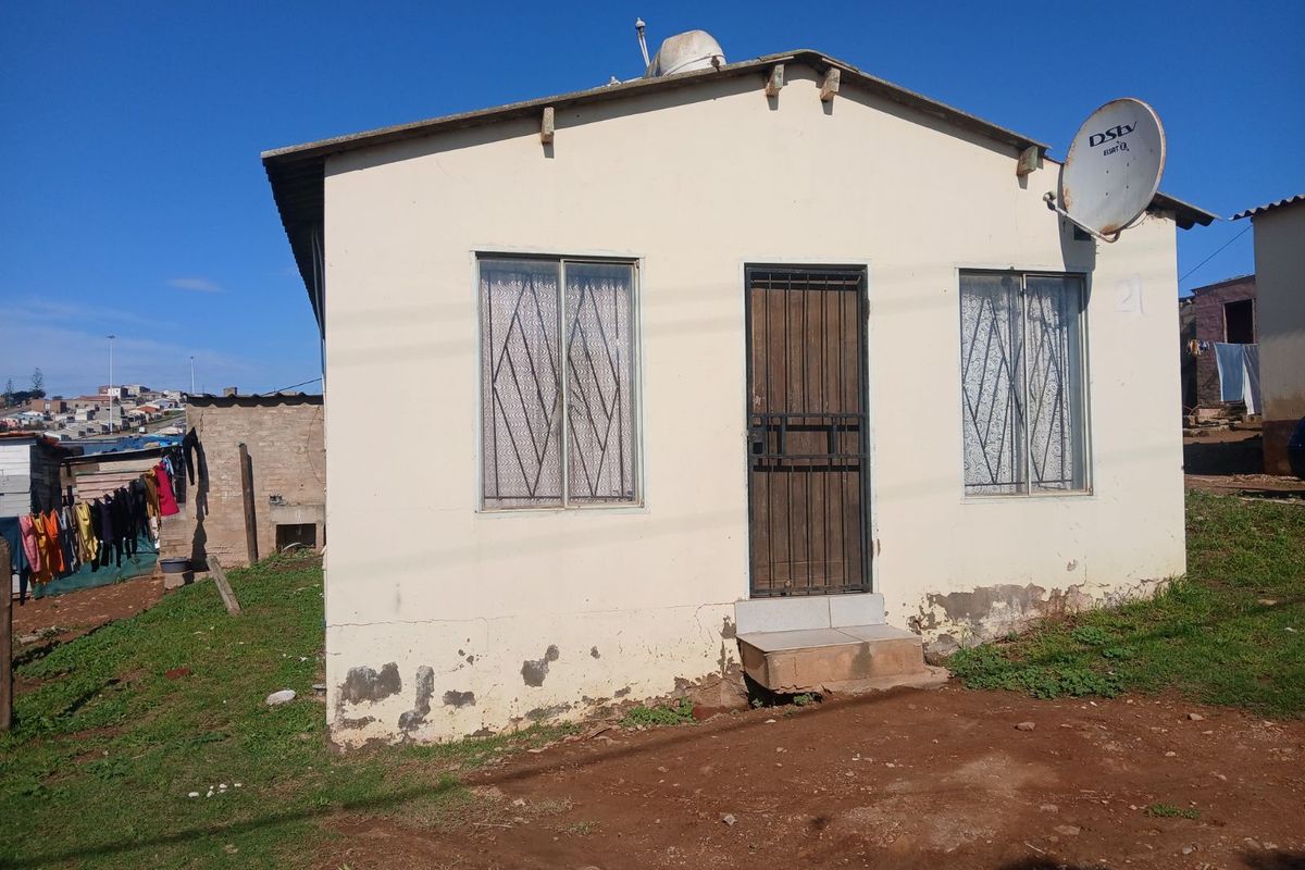 House For Sale in Kwanonqaba - Photo 5