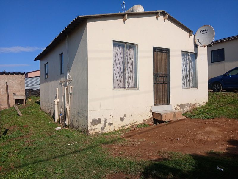 House For Sale in Kwanonqaba - Photo 7