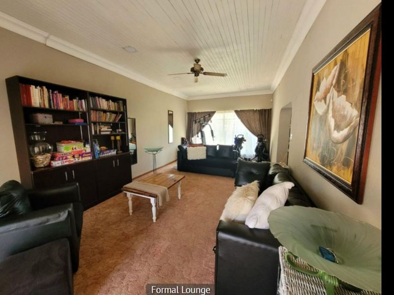 House For Sale in Riebeeckstad - Photo 3