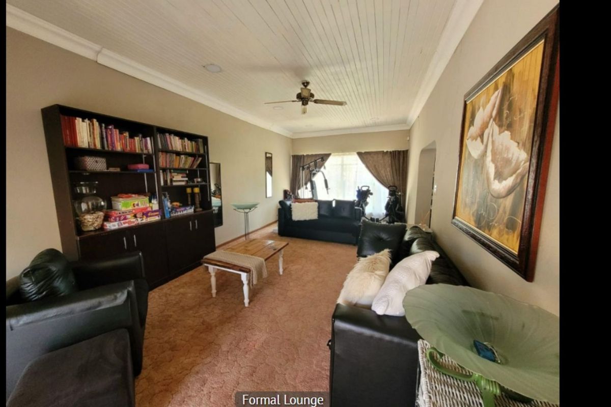 House For Sale in Riebeeckstad - Photo 3