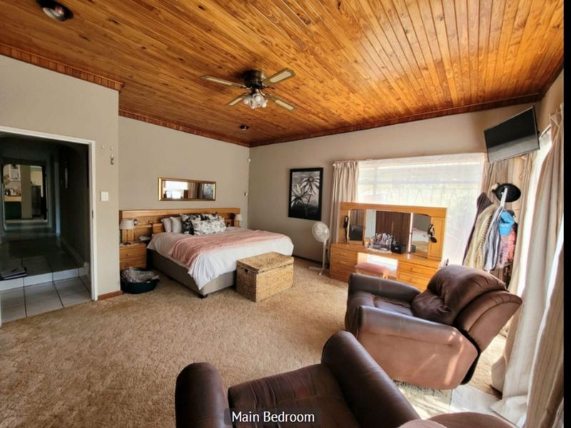 House For Sale in Riebeeckstad - Photo 9