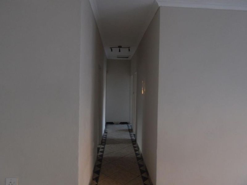 House To Rent in Edleen - Photo 10