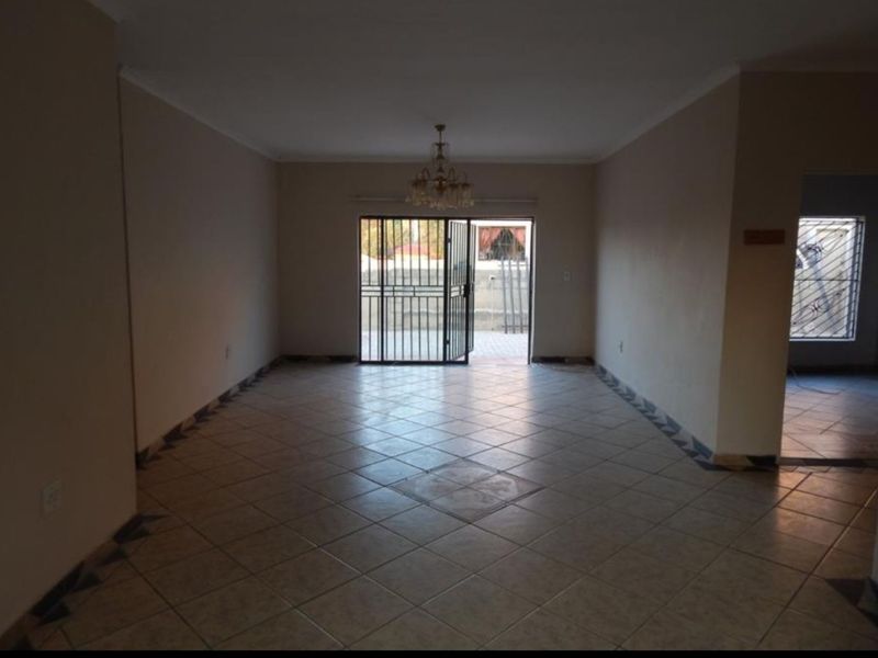House To Rent in Edleen - Photo 8