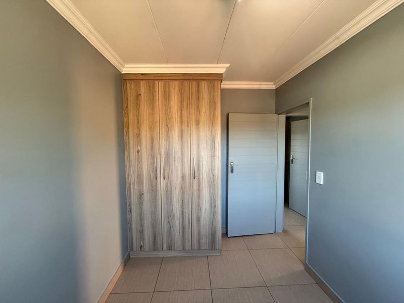 Townhouse To Rent in Pretoria West - Photo 10