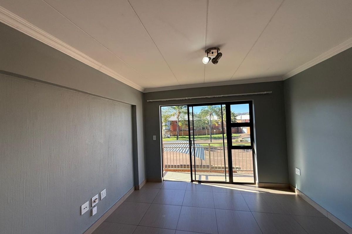 Townhouse To Rent in Pretoria West - Photo 4