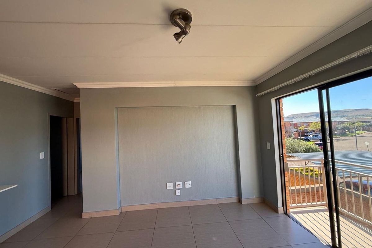 Townhouse To Rent in Pretoria West - Photo 2