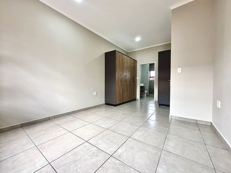 Townhouse For Sale in Rietvalleirand - Photo 9