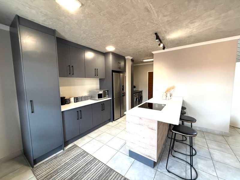 Townhouse For Sale in Montana - Photo 3