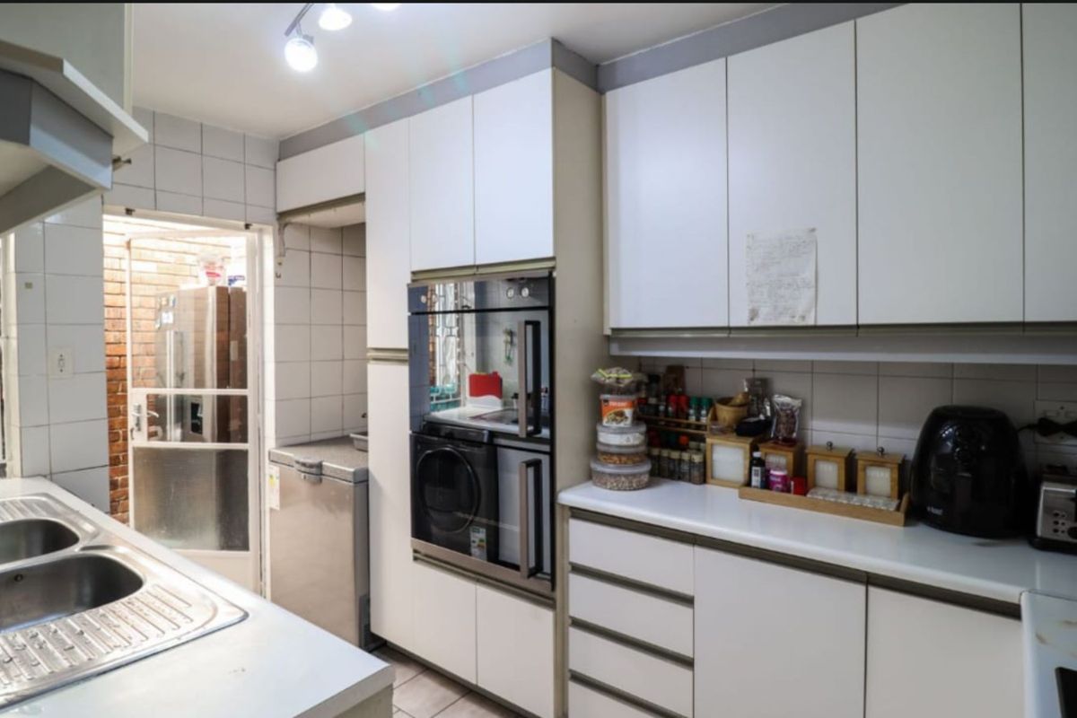 House For Sale in Corlett Gardens - Photo 5
