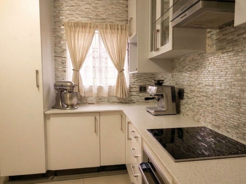 House For Sale in Sharonlea - Photo 3