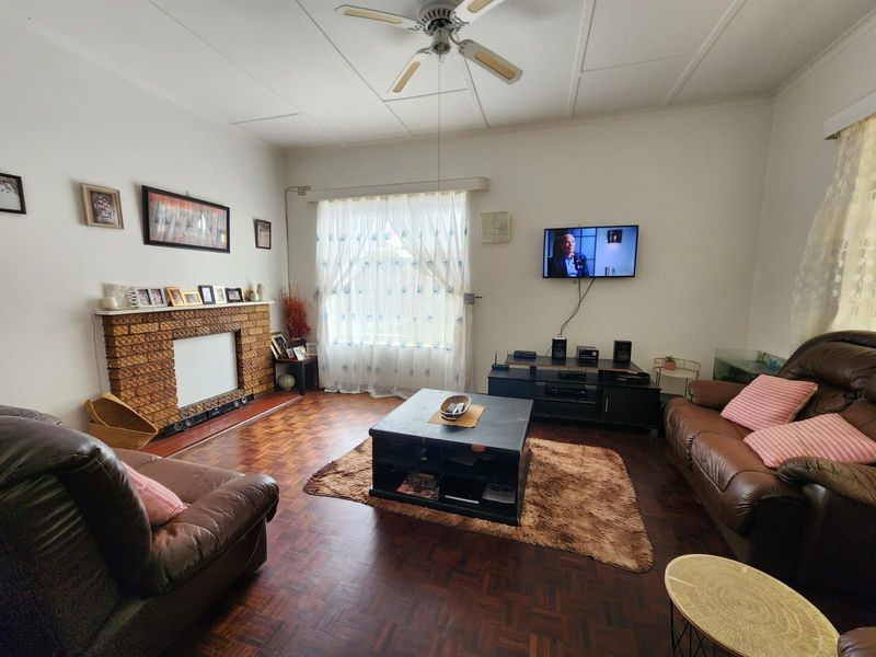House For Sale in Cassandra - Photo 4