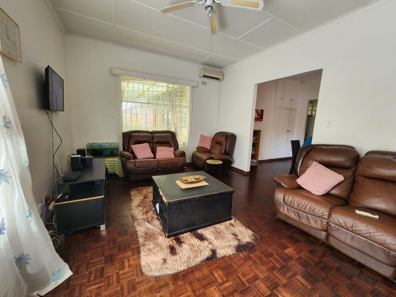 House For Sale in Cassandra - Photo 3