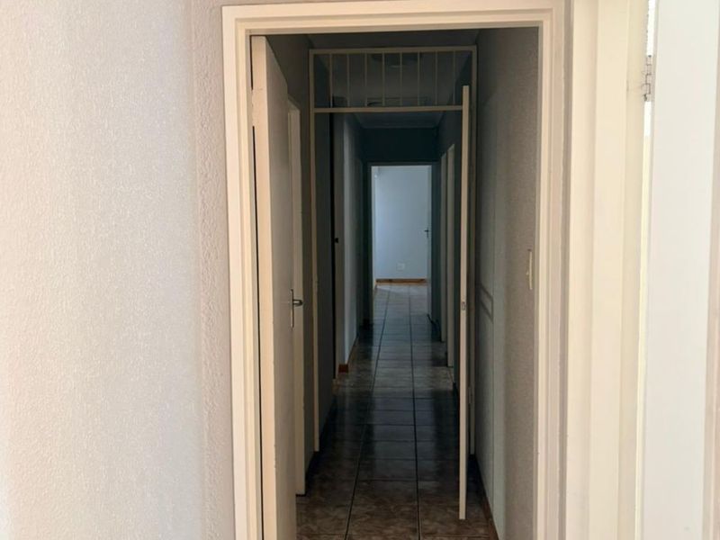 House To Rent in Secunda Central - Photo 7