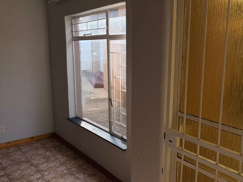 House To Rent in Secunda Central - Photo 5