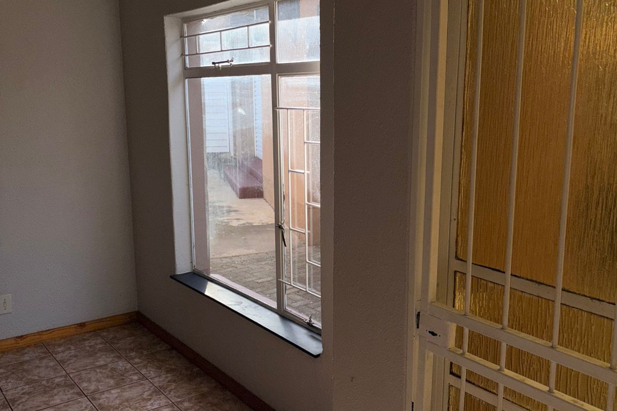 House To Rent in Secunda Central - Photo 5
