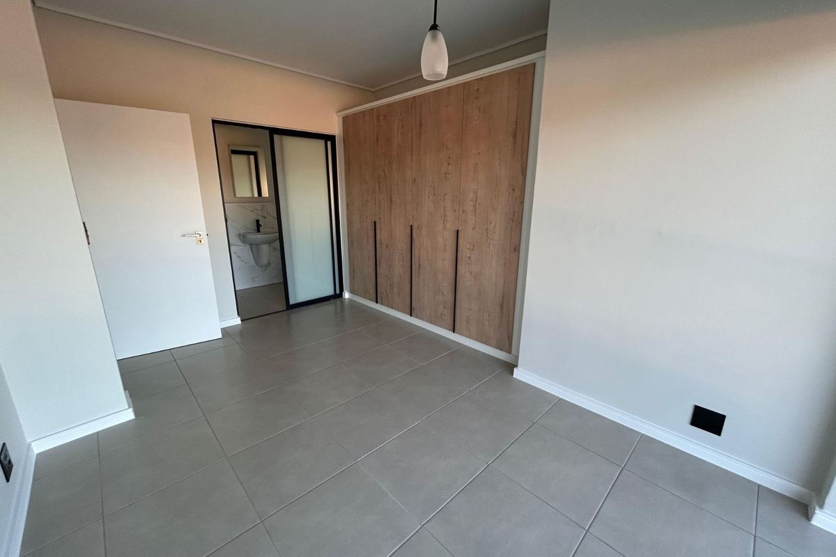 Apartment To Rent in Mooikloof - Photo 4