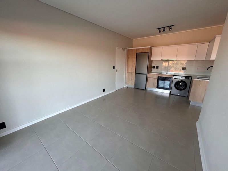 Apartment To Rent in Mooikloof - Photo 2
