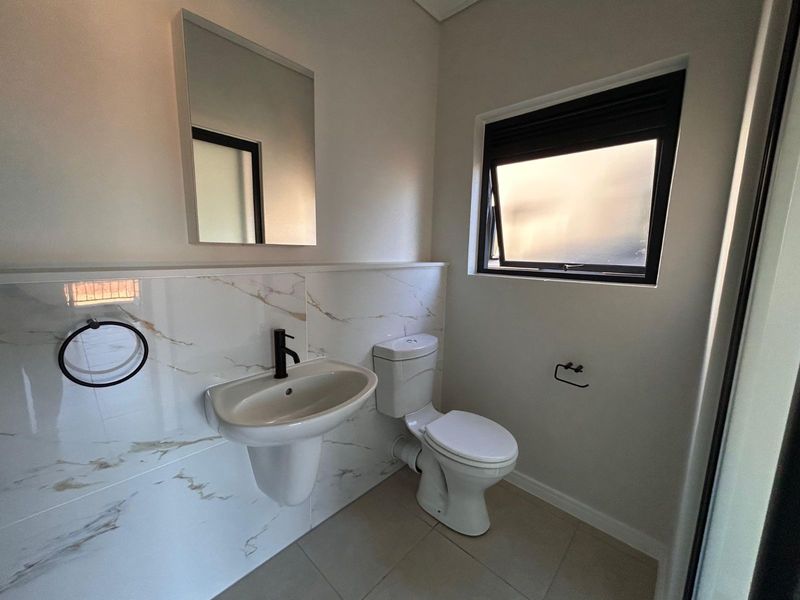 Apartment To Rent in Mooikloof - Photo 6