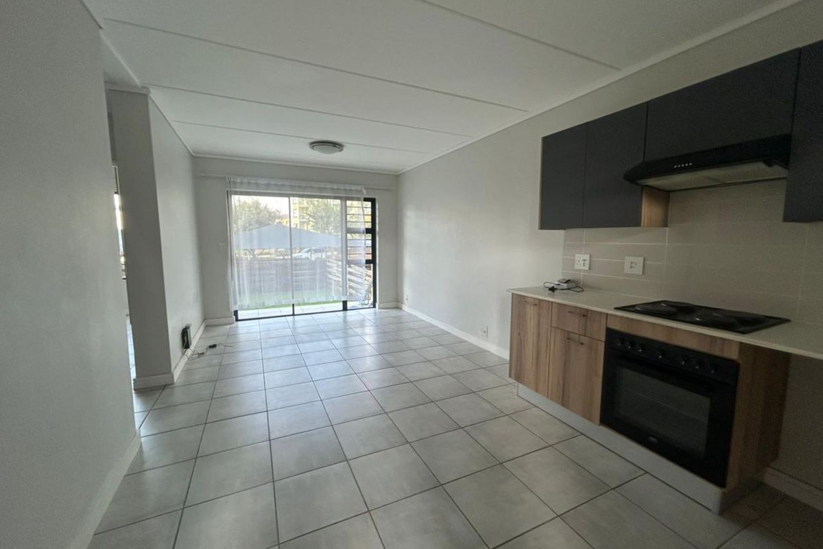 Apartment To Rent in Mooikloof - Photo 2