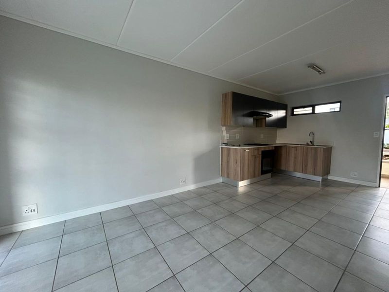 Apartment To Rent in Mooikloof - Photo 3