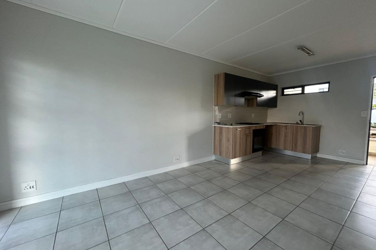 Apartment To Rent in Mooikloof - Photo 3
