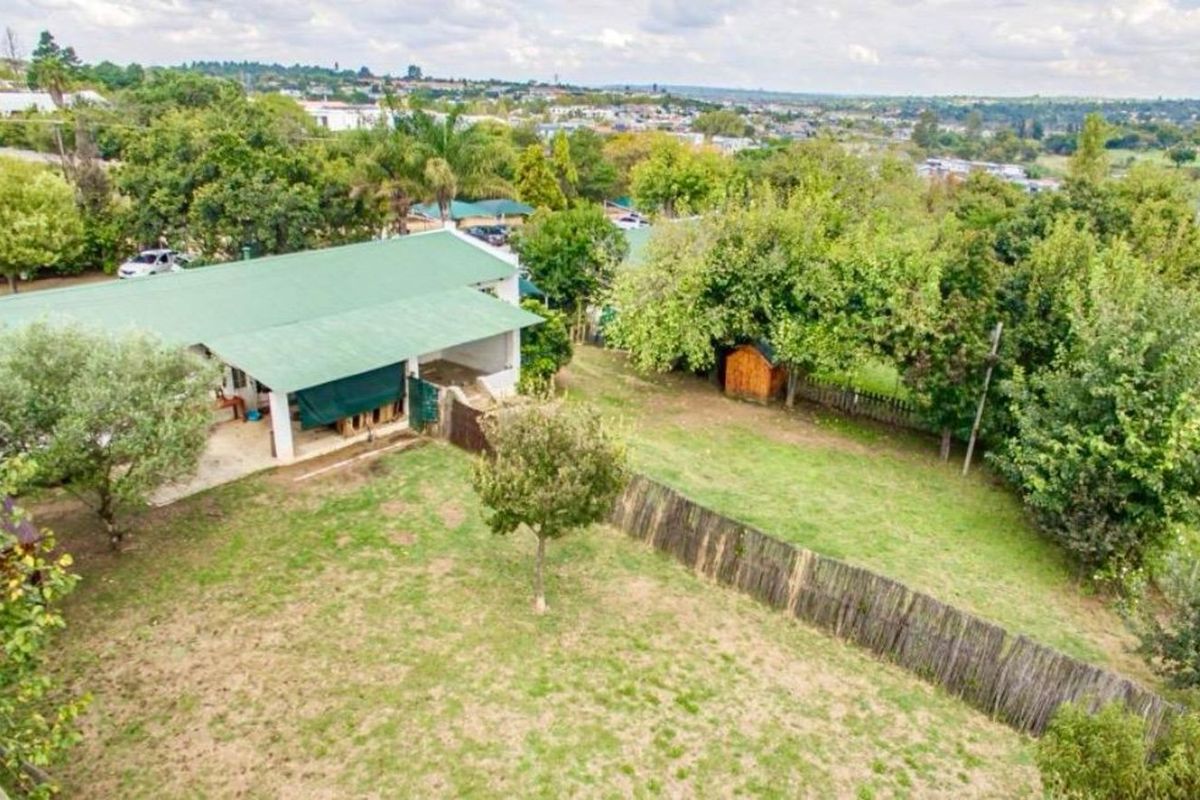 Townhouse For Sale in Fourways - Photo 3