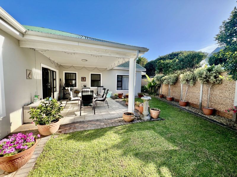 House For Sale in Stilbaai Wes - Photo 2
