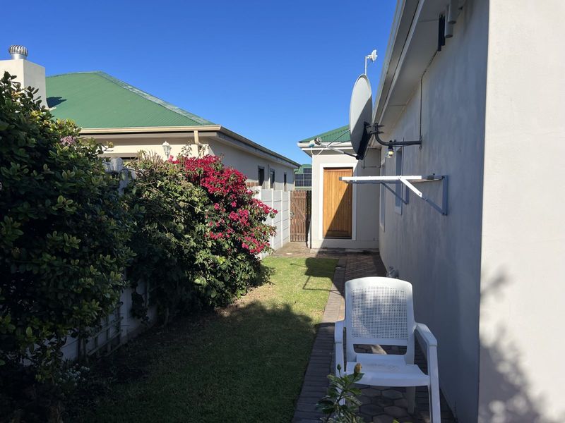 House For Sale in Stilbaai Wes - Photo 5