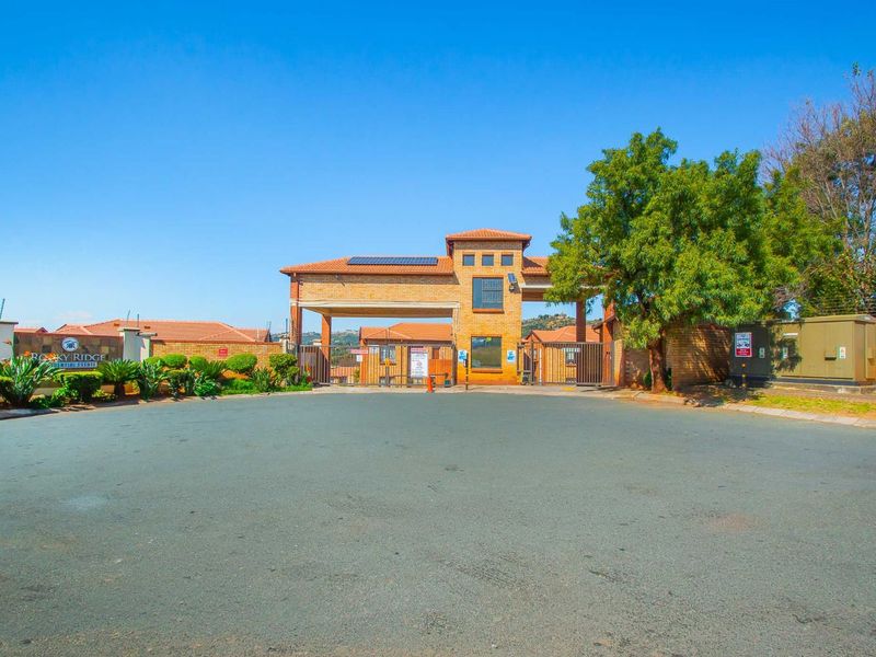 Apartment For Sale in Weltevreden Park - Photo 4