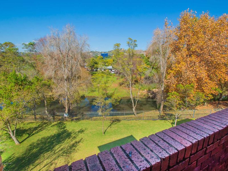 Apartment For Sale in Weltevreden Park - Photo 6