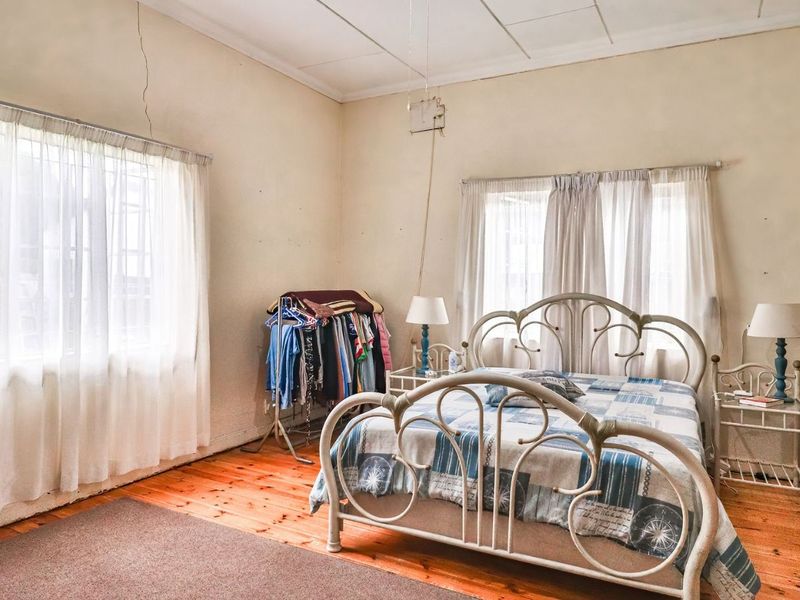 House For Sale in Montagu Central - Photo 9