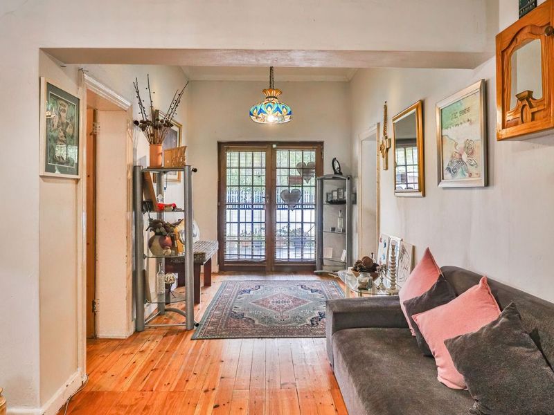House For Sale in Montagu Central - Photo 2