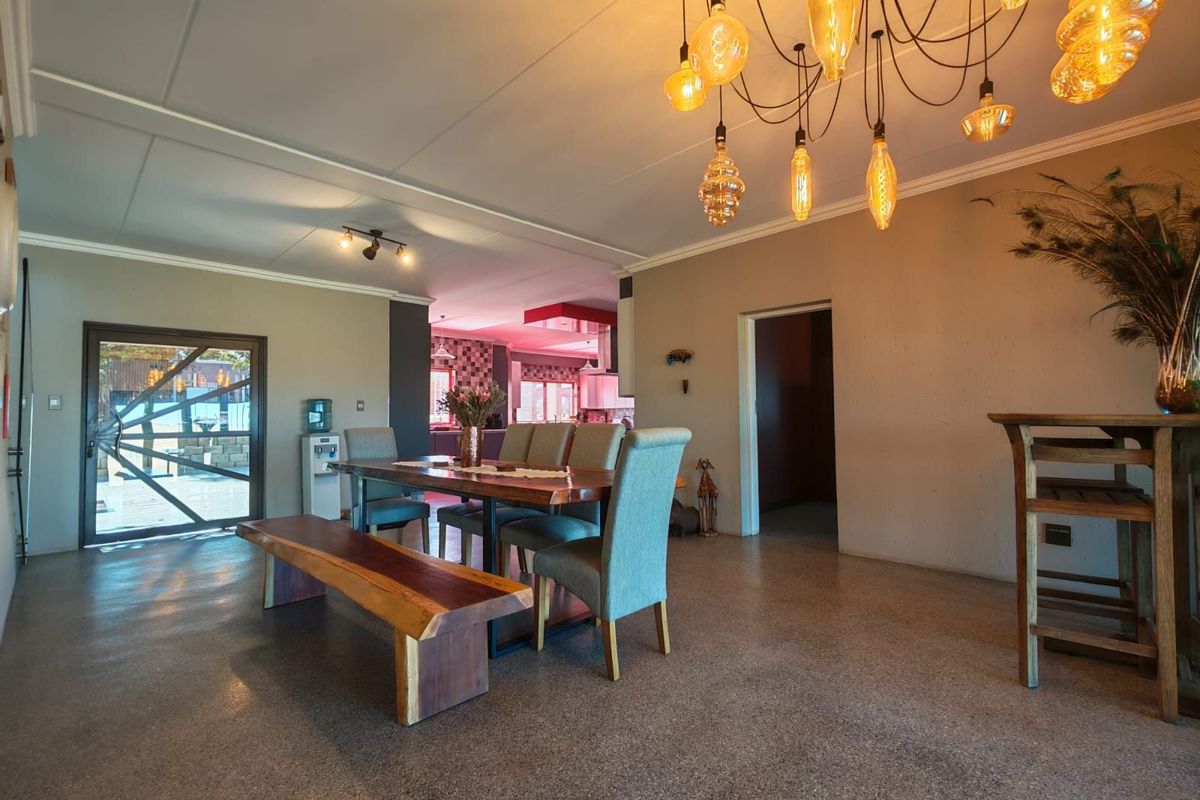 House For Sale in Sunward Park - Photo 3