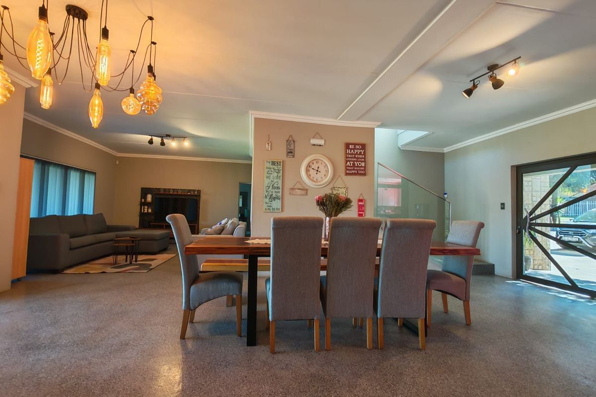 House For Sale in Sunward Park - Photo 4