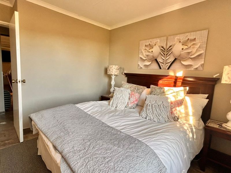 House For Sale in Cathkin Park Central - Photo 7