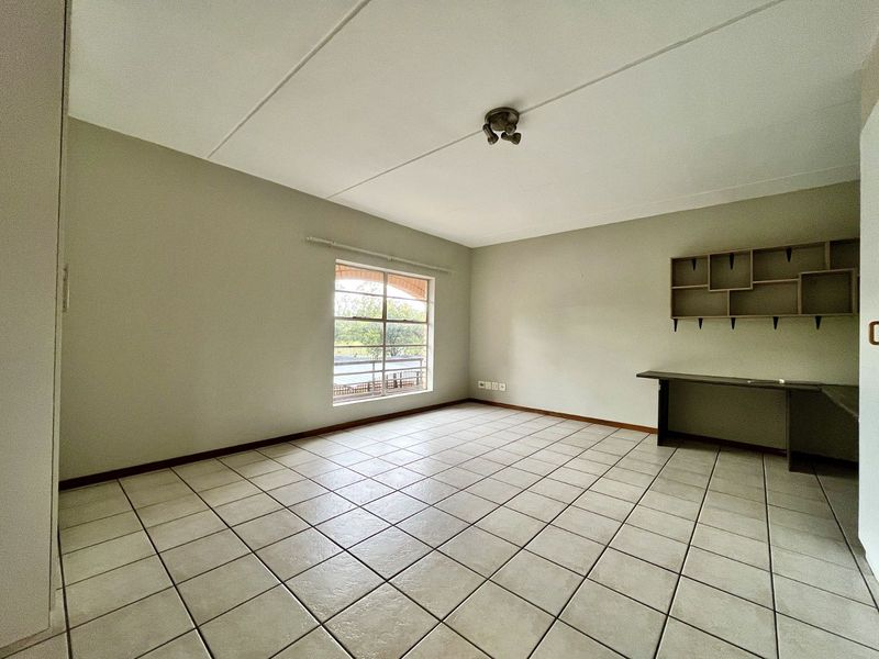 Apartment To Rent in Hatfield - Photo 8