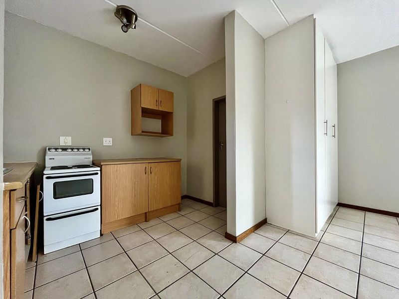 Apartment To Rent in Hatfield - Photo 7