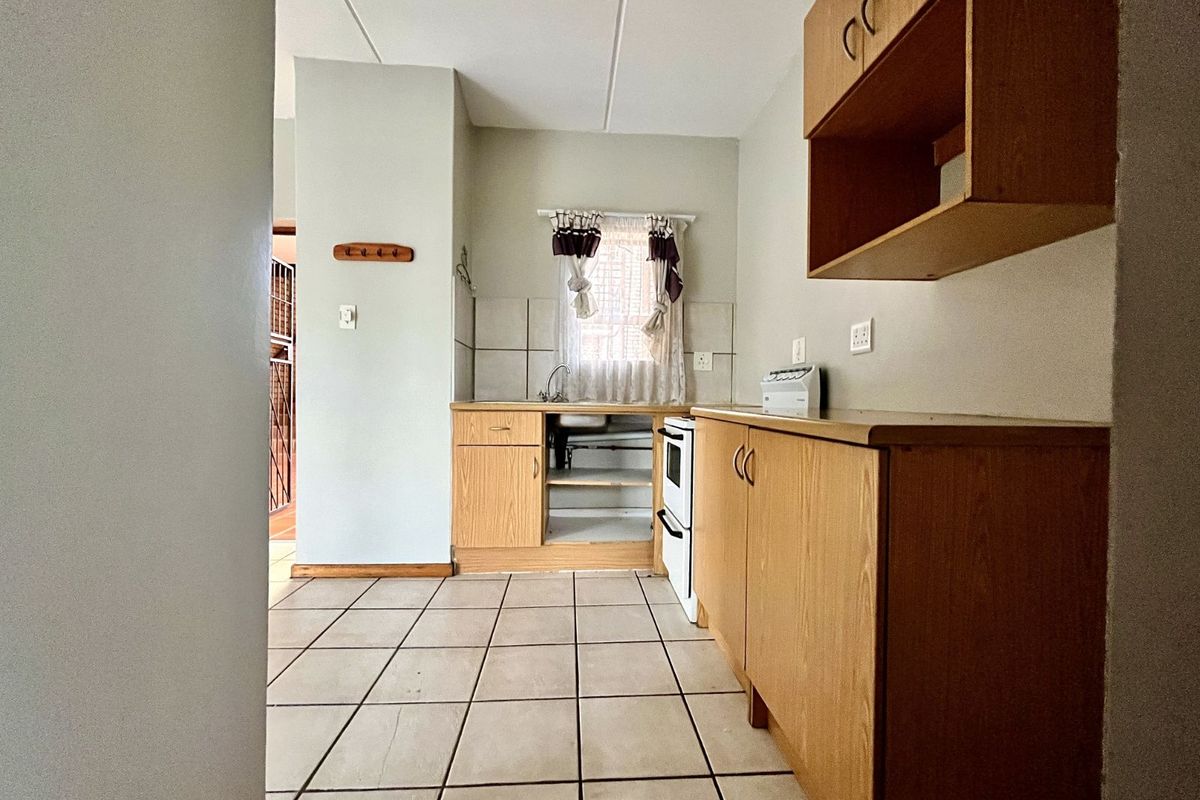 Apartment To Rent in Hatfield - Photo 5