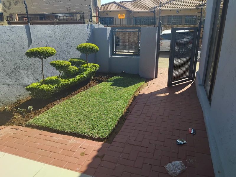 House For Sale in Mamelodi East - Photo 2