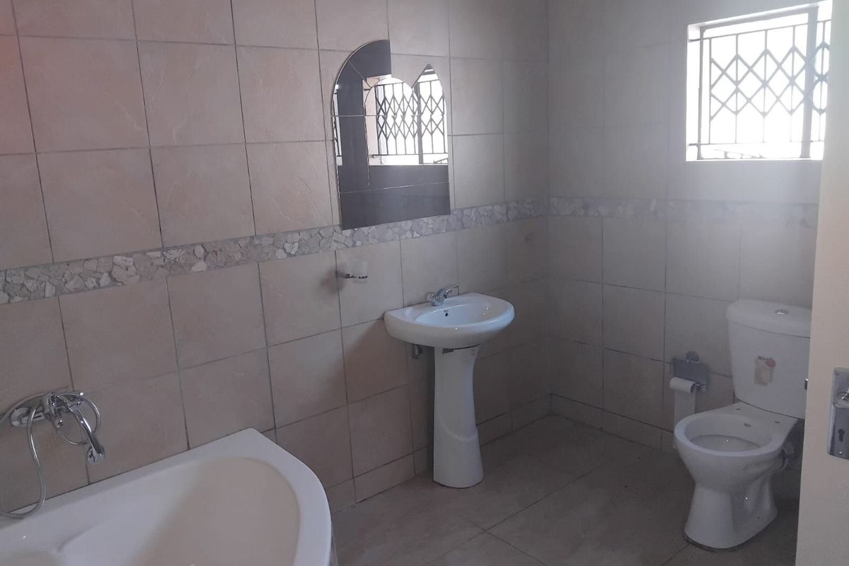 House For Sale in Mamelodi East - Photo 4
