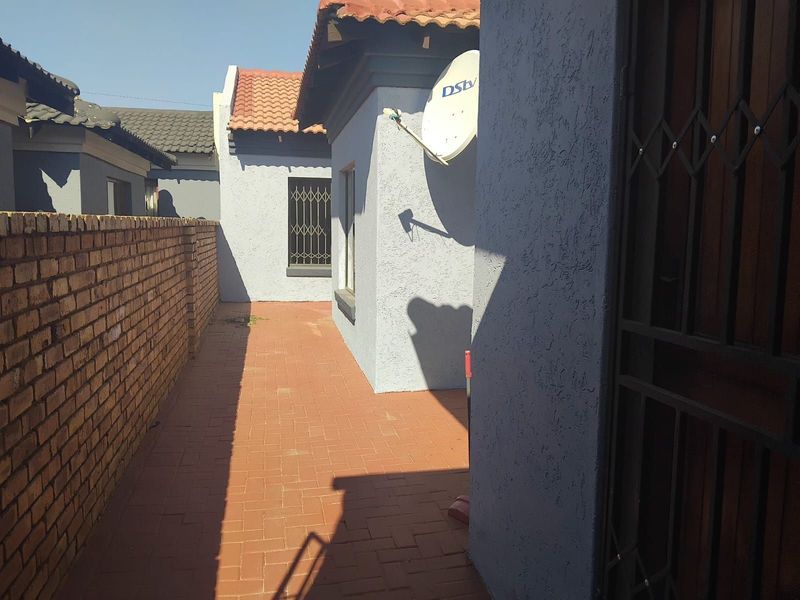 House For Sale in Mamelodi East - Photo 5