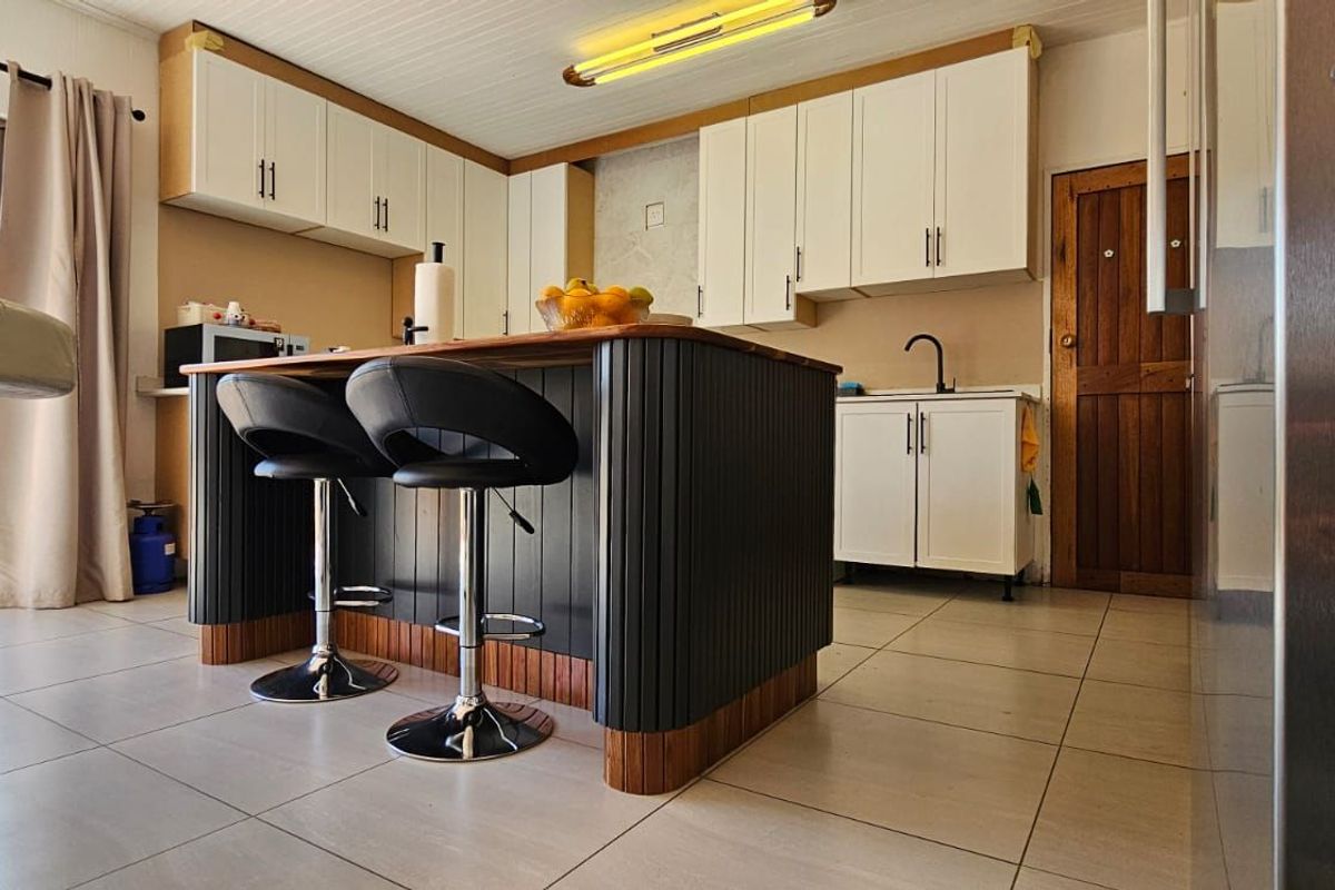 House For Sale in Albertville - Photo 4