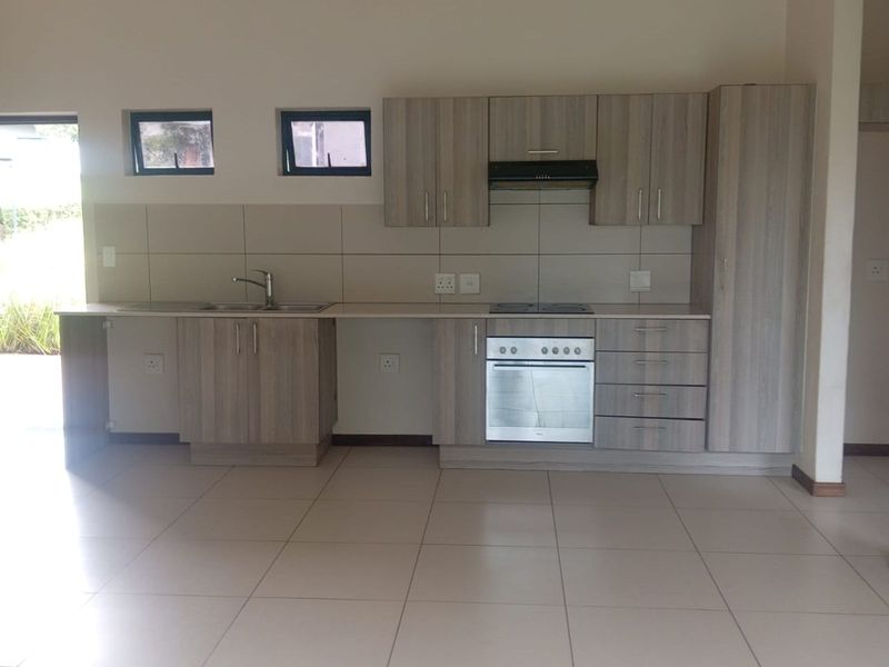Apartment To Rent in Jackal Creek Golf Estate - Photo 2